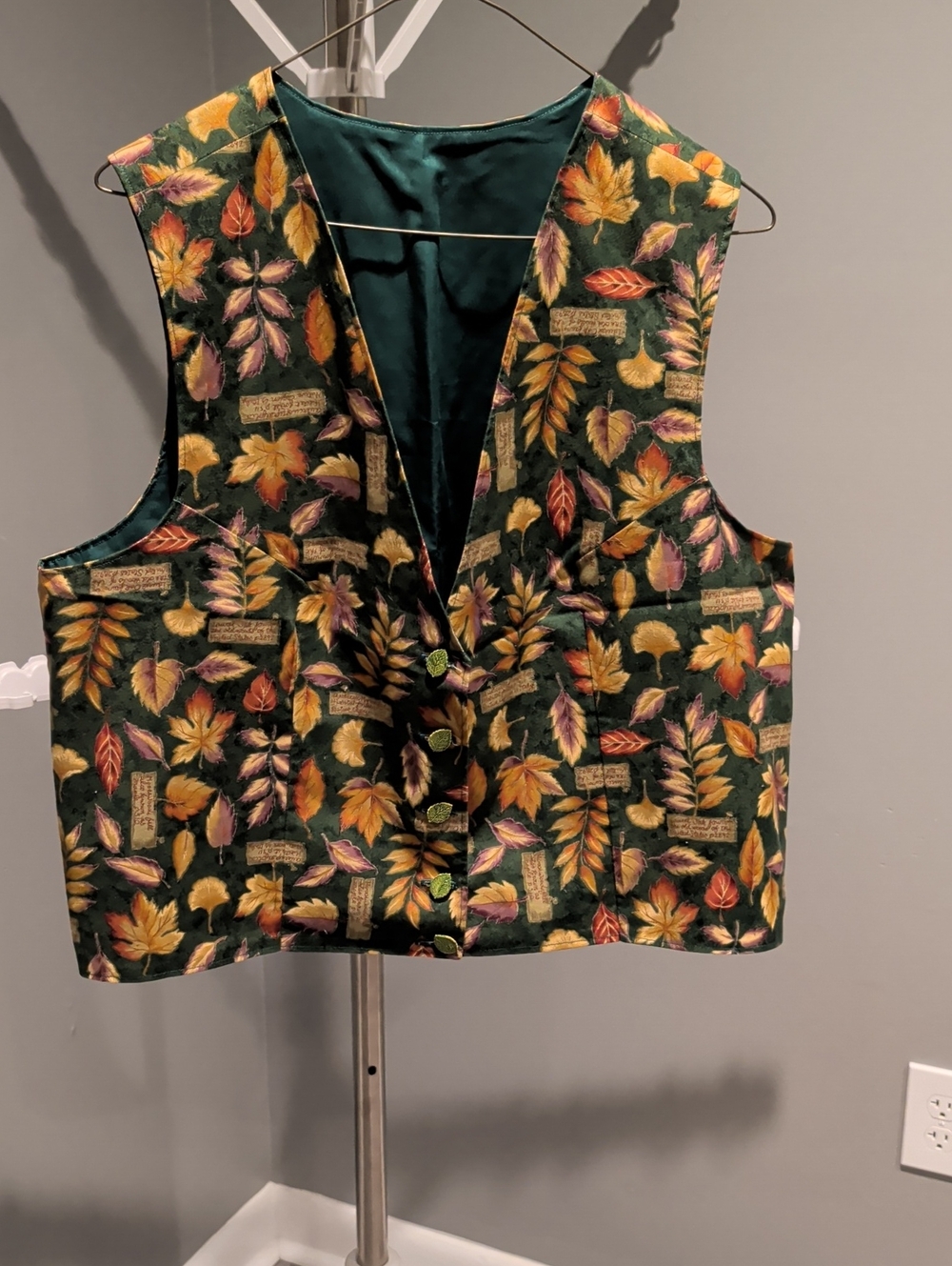 90s Handmade Green Leaf Print Vest
